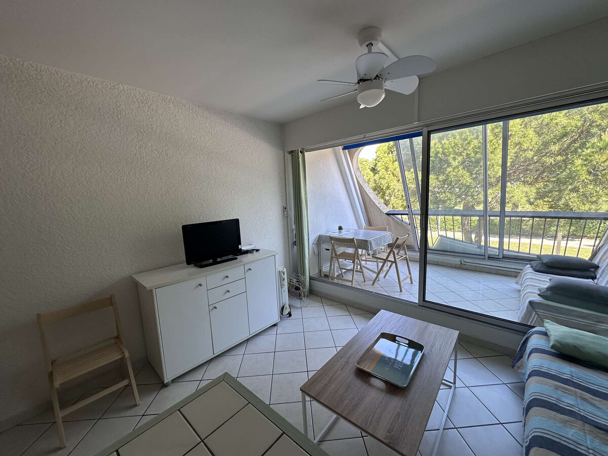 Studio vue mer avec terrasse 8m², piscine, parking - Photo 9