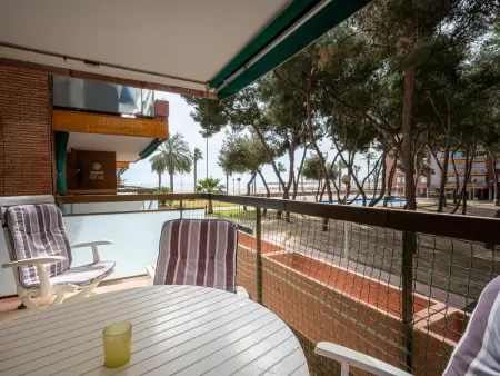 Appartement 3 chambres bord de mer à Torredembarra, parking : photo 2