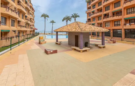 Appartement vue mer avec piscine à La Manga del Mar Menor : photo 17