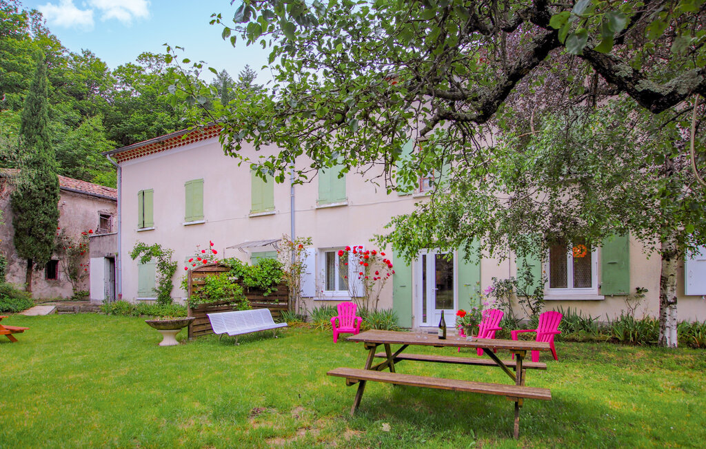 Maison 5 pers. à Burzet, jardin et accès pêche - Photo 1