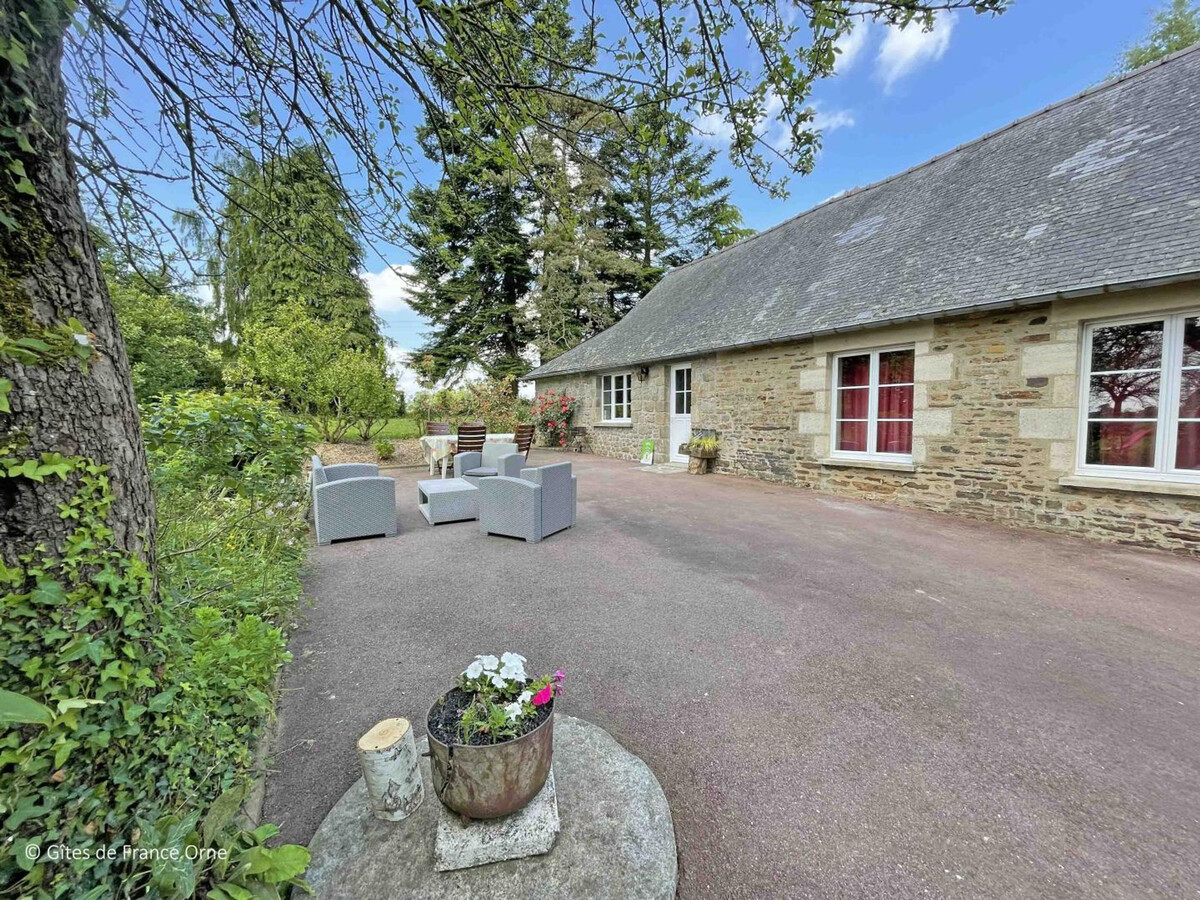 Gîte en pierre plain pied, jardin 800 m² à Mantilly - Photo 20