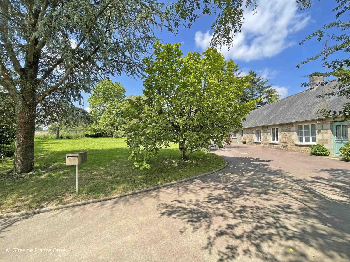 Gîte en pierre plain pied, jardin 800 m² à Mantilly - Photo 25