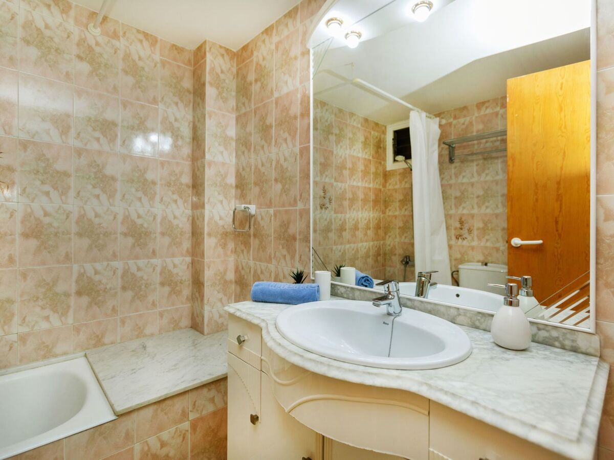 Port Salanca, appartement 45 m² à 300 m de la mer - Photo 17