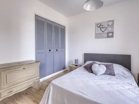 Appartement rénové avec terrasse vue mer, La Madrague : photo 12