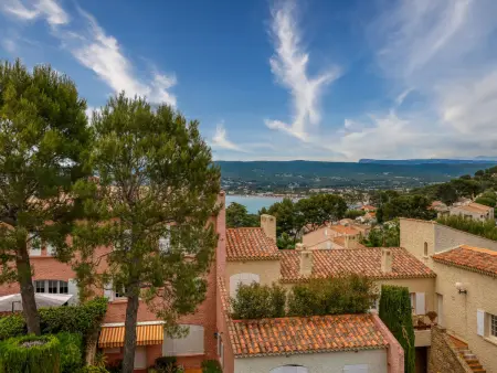 Appartement rénové avec terrasse vue mer, La Madrague : photo 17