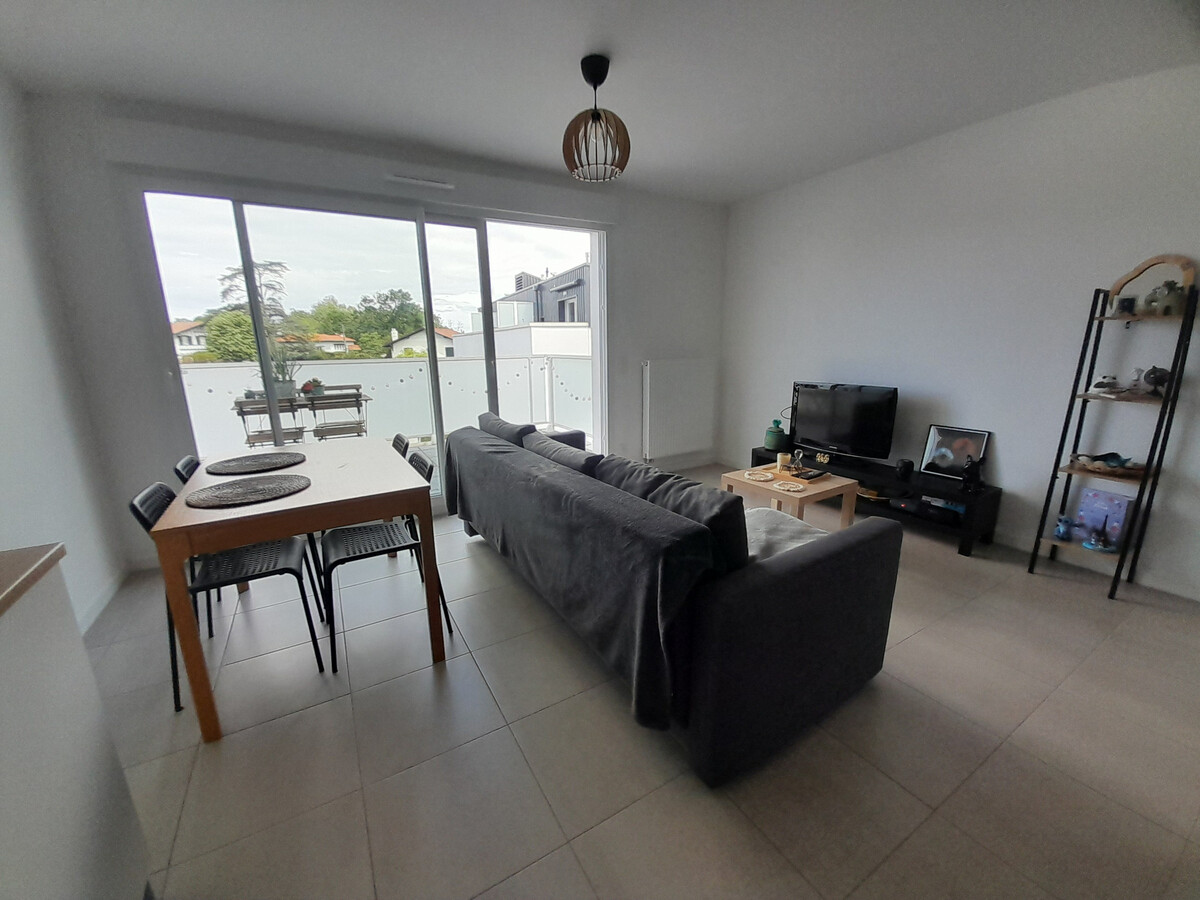 T2 42m² terrasse 6,5m² et parking à Anglet - Photo 2