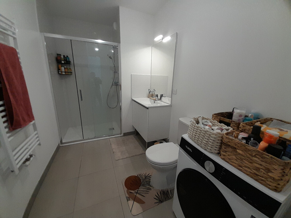 T2 42m² terrasse 6,5m² et parking à Anglet - Photo 7