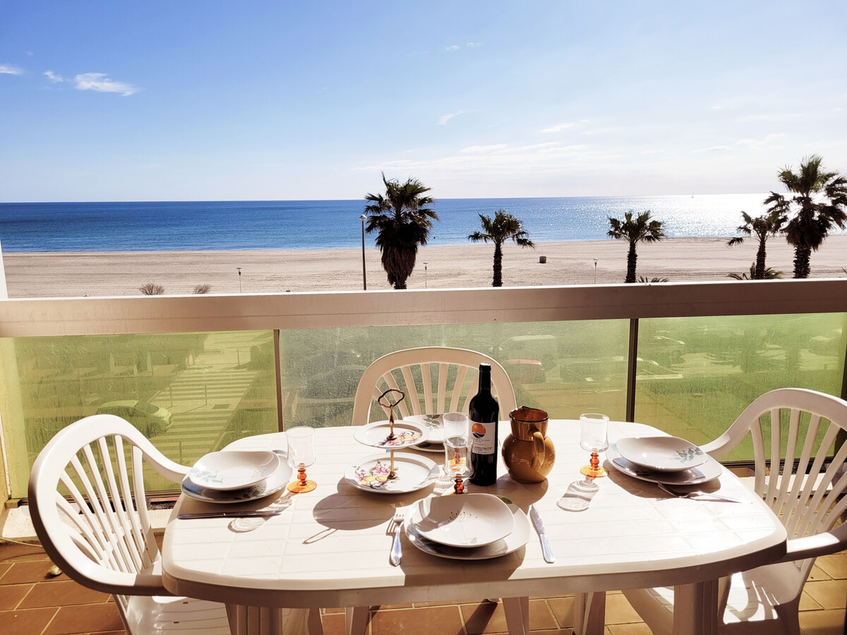 T2 lumineux 41m² avec terrasse 10m² face à la mer - Photo 1