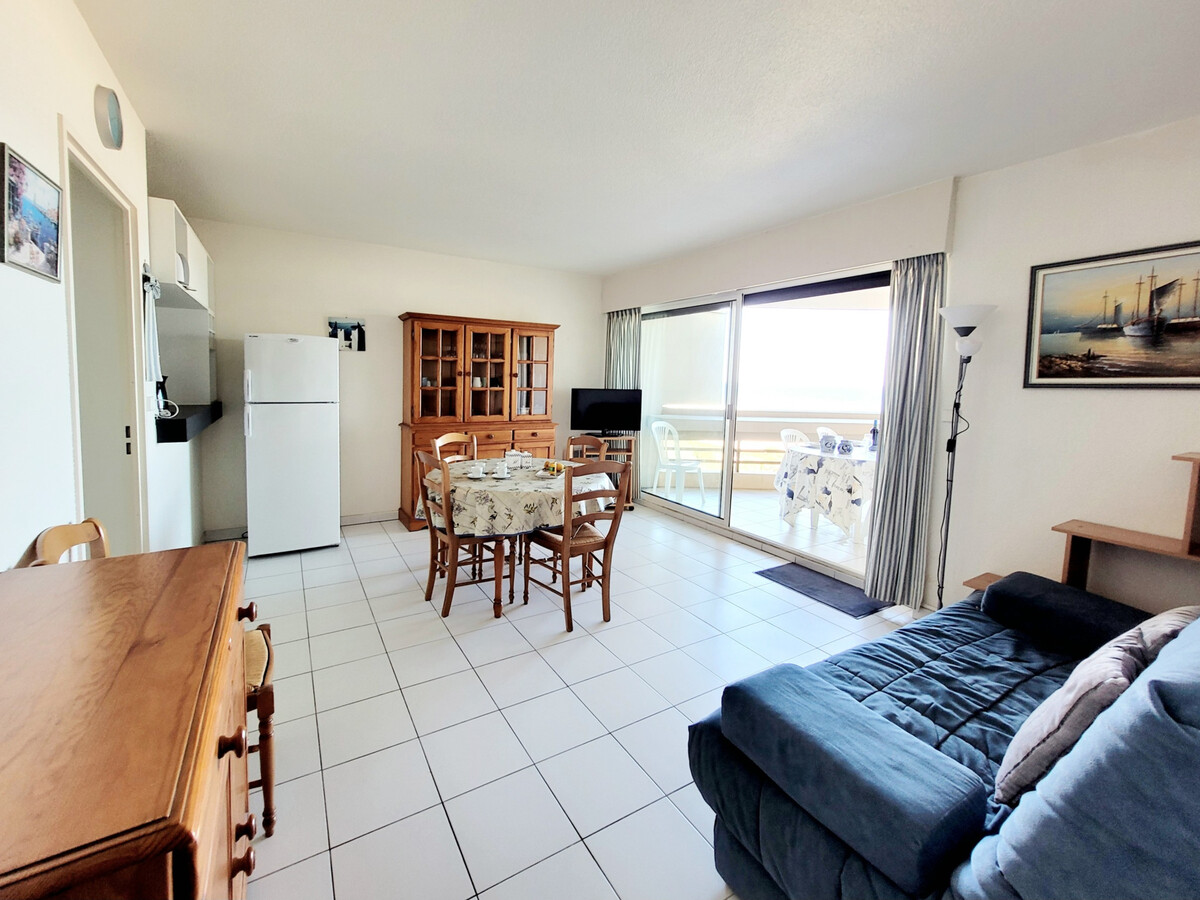 T2 cabine 46m² vue mer, piscine et parking à Canet - Photo 4