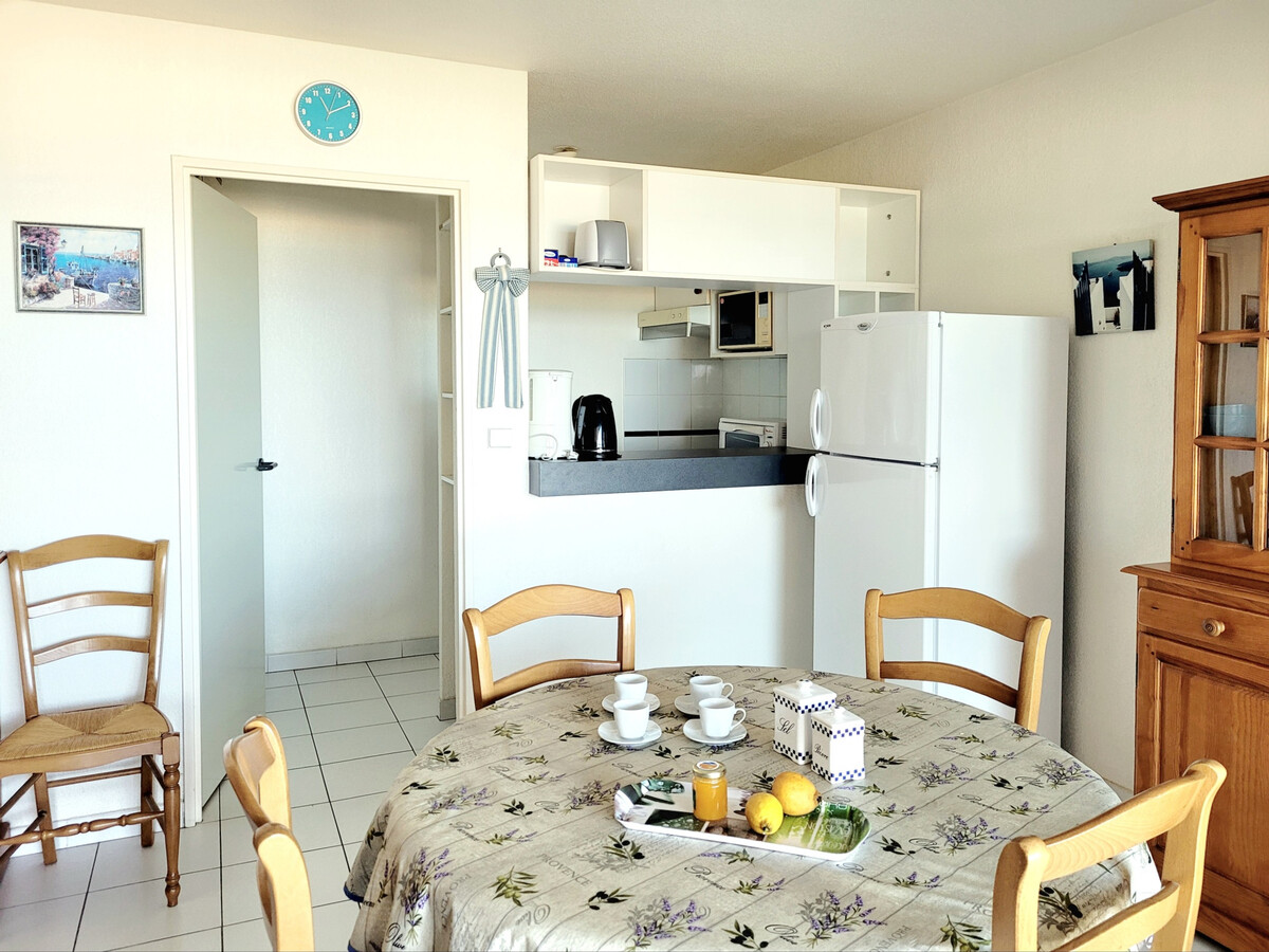 T2 cabine 46m² vue mer, piscine et parking à Canet - Photo 6