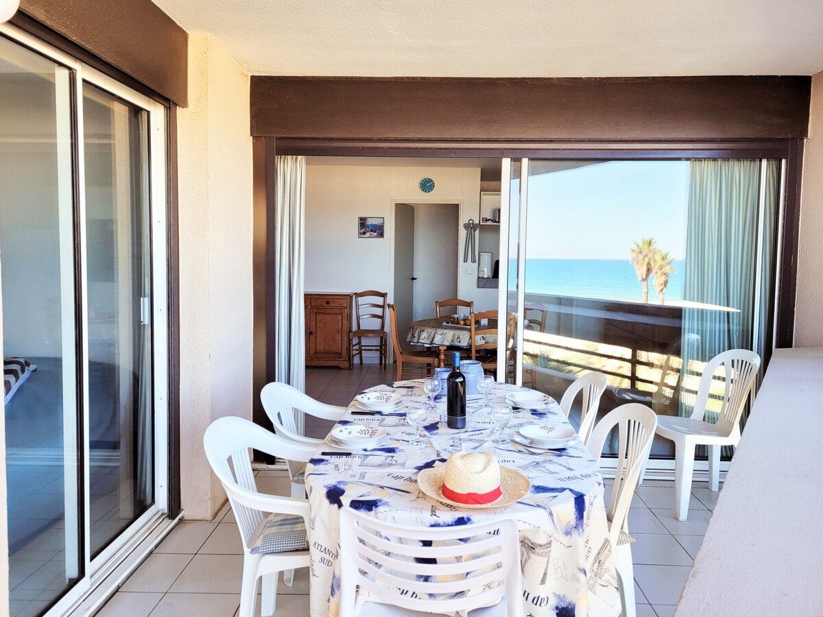 T2 cabine 46m² vue mer, piscine et parking à Canet - Photo 9