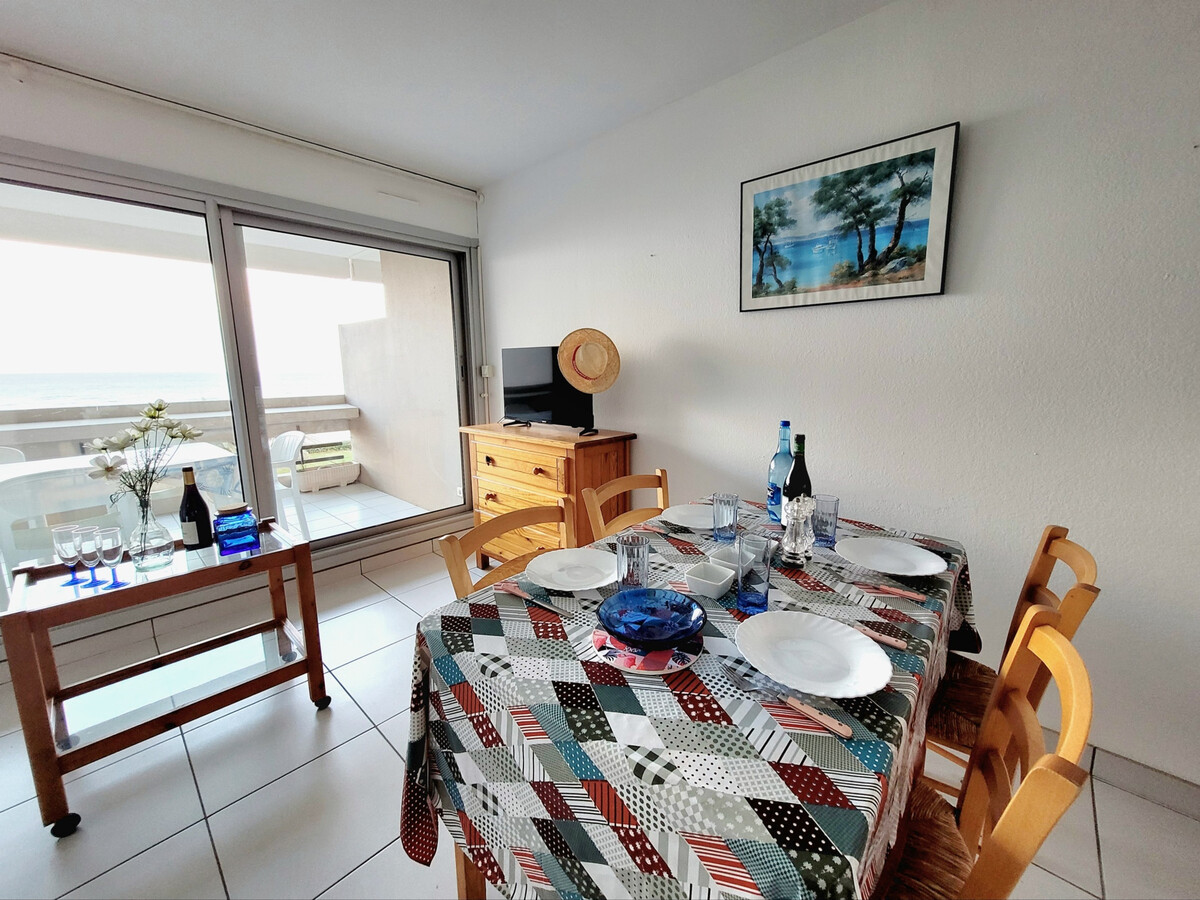 T2 cabine 45m² pieds dans l'eau à Canet-en-Roussillon - Photo 3