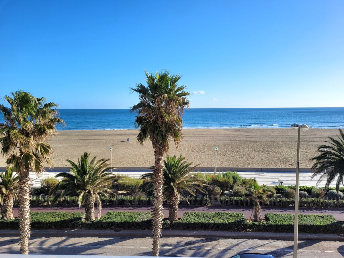 T2 front de mer avec terrasse 10m² à Canet-en-Roussillon - Photo 4