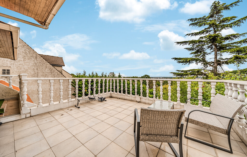 Maison 150 m² avec jardin privé à Pierrefitte-sur-Seine - Photo 2