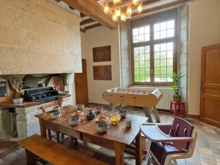 Manoir du XVème siècle avec jardin privé, cheminée et animaux acceptés - Photo 14