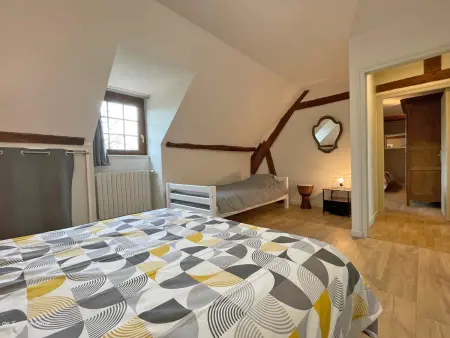 Manoir du XVème siècle avec jardin privé, cheminée et animaux acceptés - Photo 23