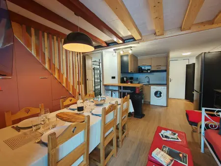 Location appartement à Val Thorens, Duplex cosy 6 pers, 39m², 3 chambres, balcon, accès direct aux pistes, centre Val Thorens