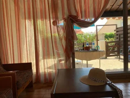 T3 6 pers. front de mer au Cap d'Agde, terrasse et parking : photo 14