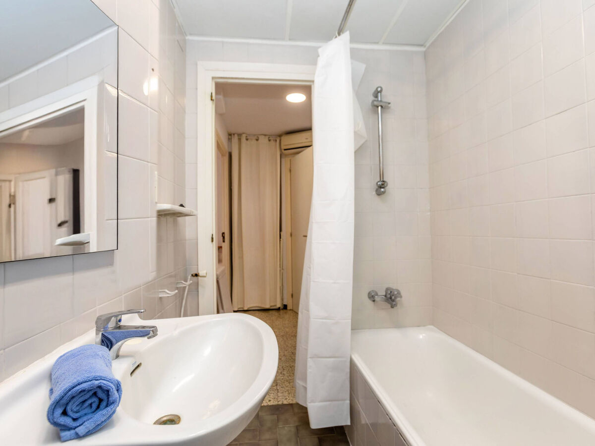 Appartement Gregal – centre de Tossa de Mar, à 50 m de la plage - Photo 15