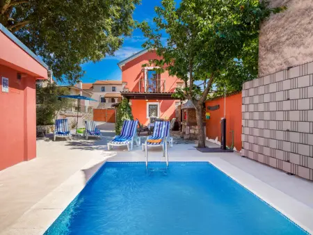 Villa Tea – Maison avec piscine privée à Barban