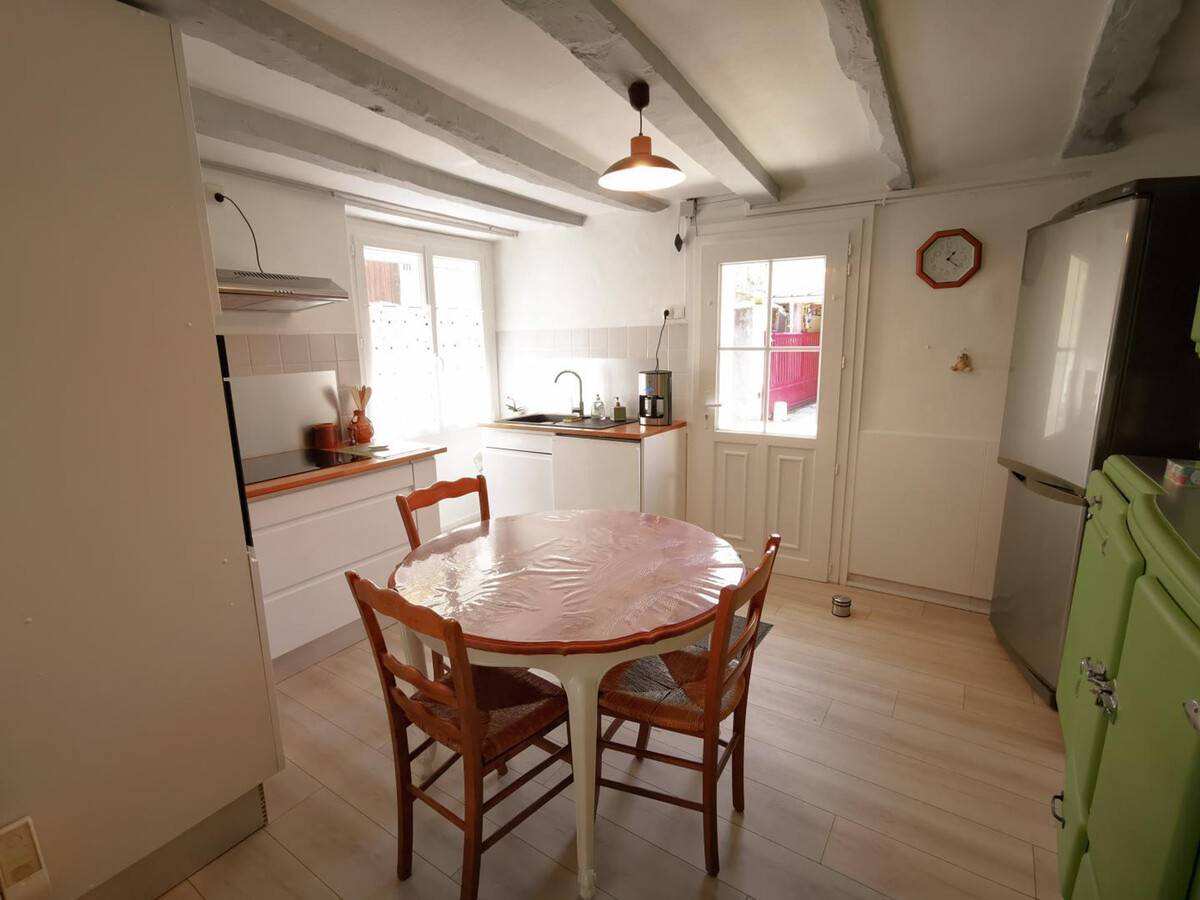 Gîte 7 pers. tout inclus à Descartes, cour privée 70m² - Photo 6