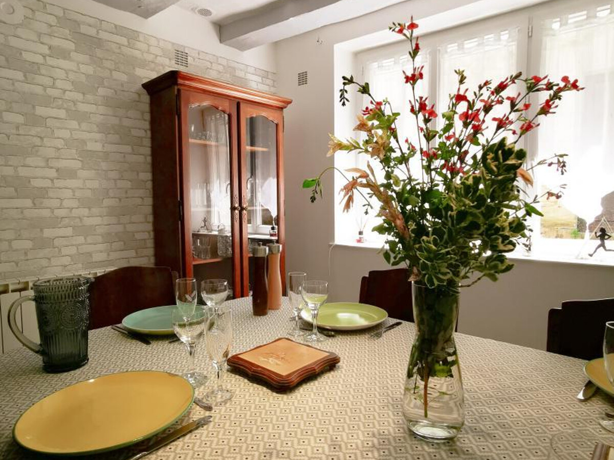 Gîte 7 pers. tout inclus à Descartes, cour privée 70m² - Photo 11