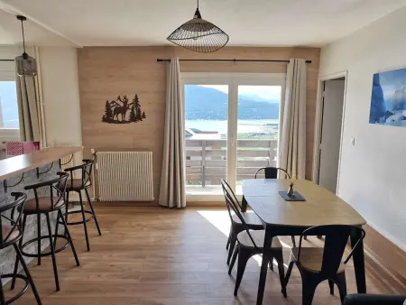 Appartement 4 pièces rénové, 2 terrasses et parking : photo 3