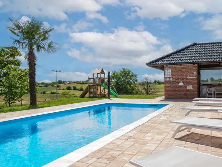 Villa Lavanda Križevci : maison 7 pers. avec piscine : photo 5