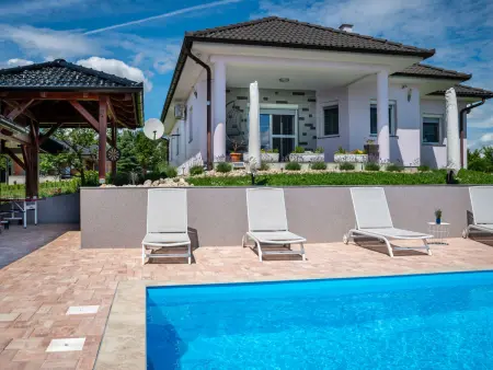 Villa Lavanda Križevci : maison 7 pers. avec piscine : photo 21