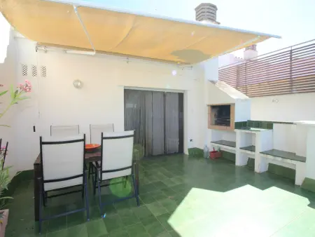 Location appartement à Llançà, Appartement avec Grande Terrasse, Climatisation, Proche Plage La Farella, Llançà