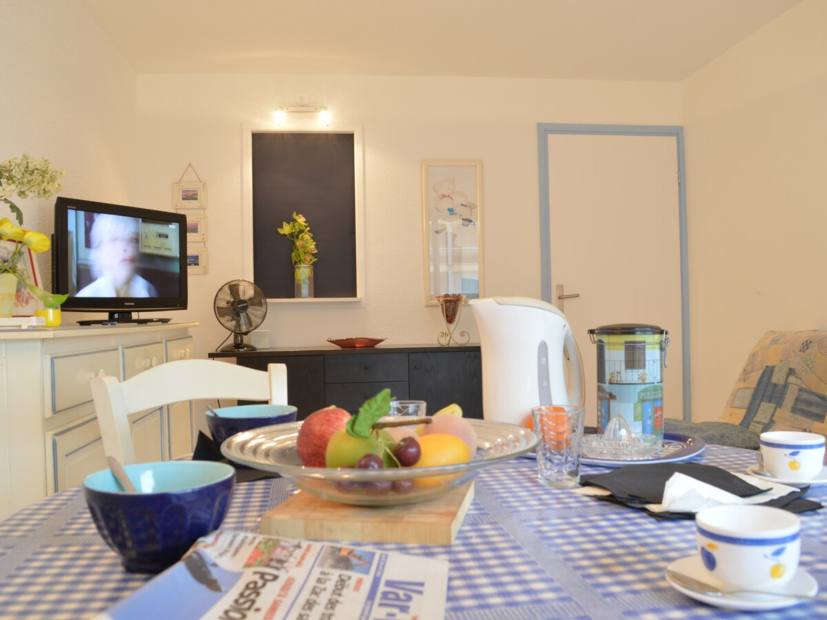 Appartement vue mer à Fréjus, terrasse face à la plage - Photo 5