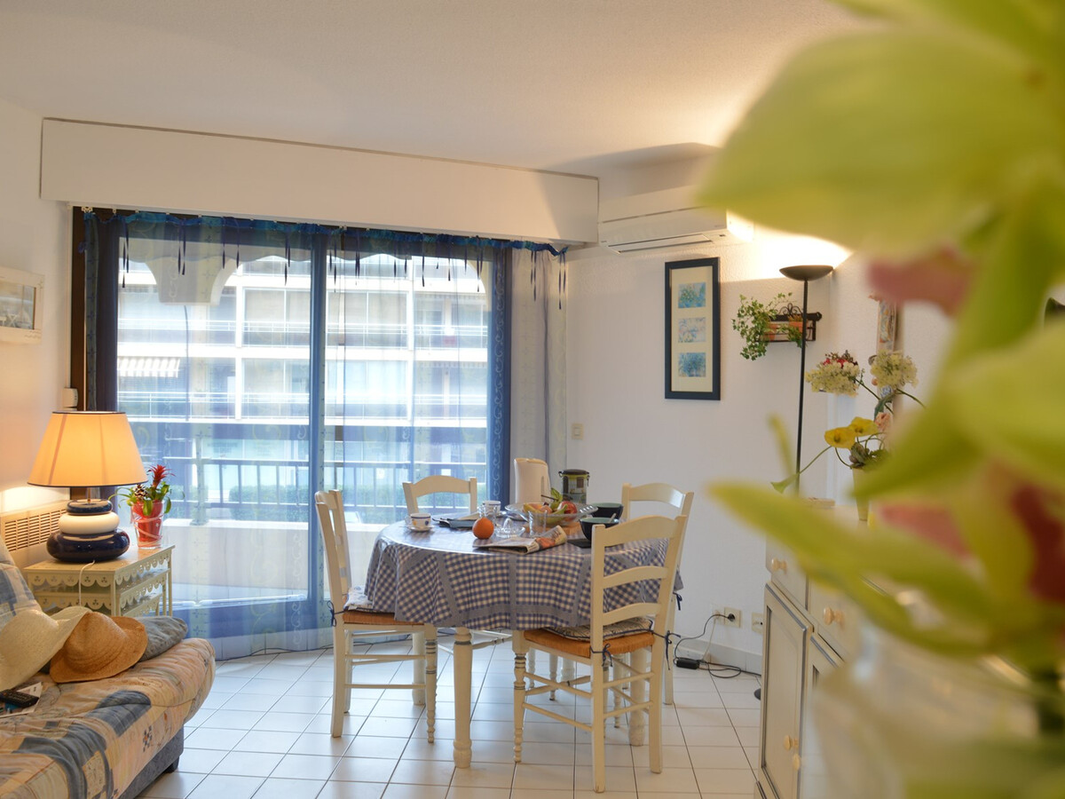 Appartement vue mer à Fréjus, terrasse face à la plage - Photo 6