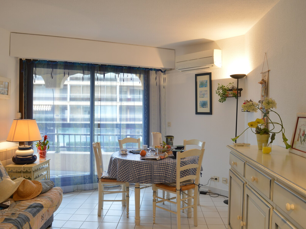 Appartement vue mer à Fréjus, terrasse face à la plage - Photo 7