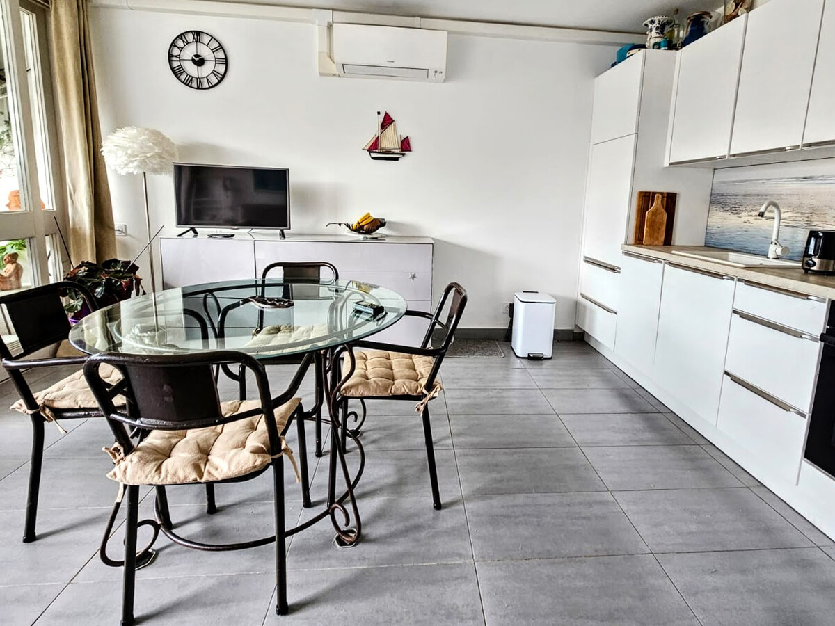 T2 Saint-Cyprien : terrasse, clim et parking près plage - Photo 7