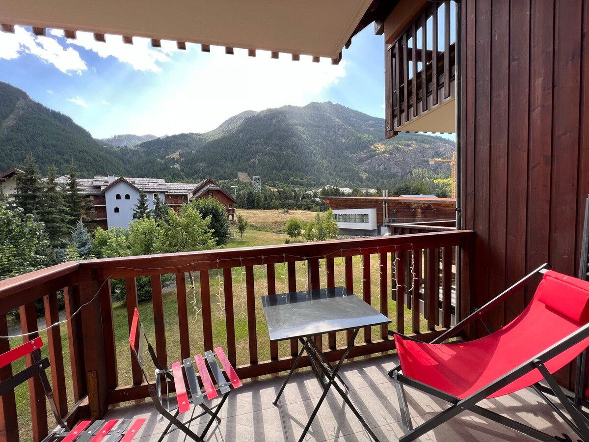 Appartement 3 pièces cosy avec balcon sud-ouest, parking couvert - Photo 8