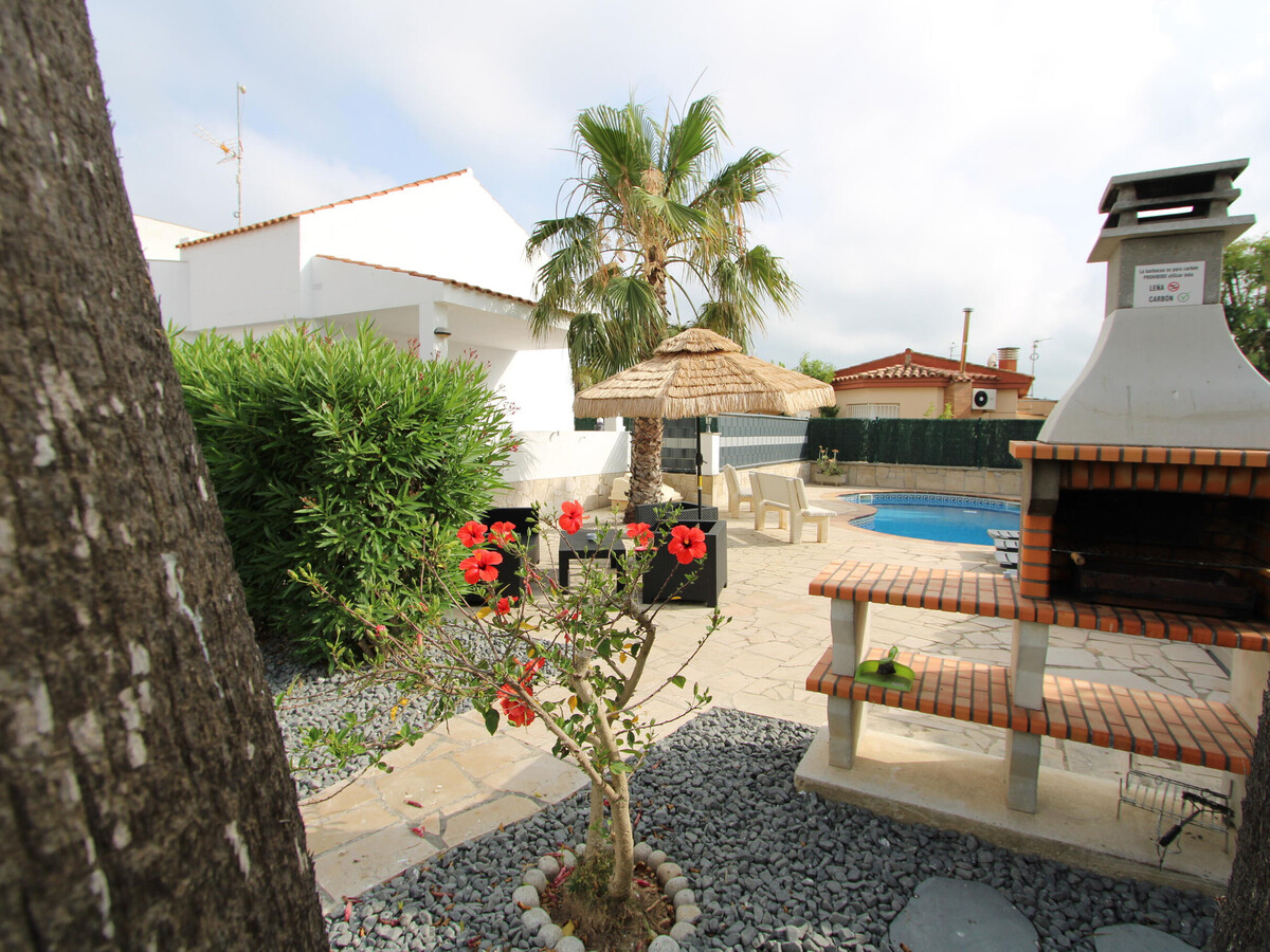 Maison 6 pers. avec piscine privée près de la mer à Riumar - Photo 1