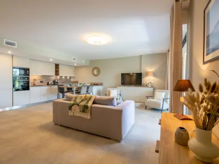 Le Clos d'Alice - Apt 75m² terrasse & piscine : photo 3