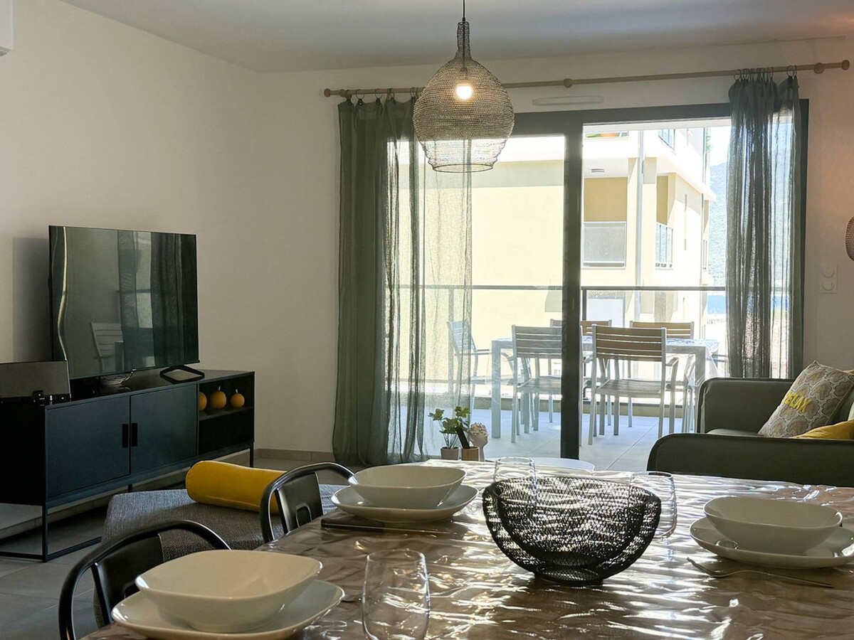 Appartement 6 pers. à Propriano : terrasse vue mer et plancha - Photo 13