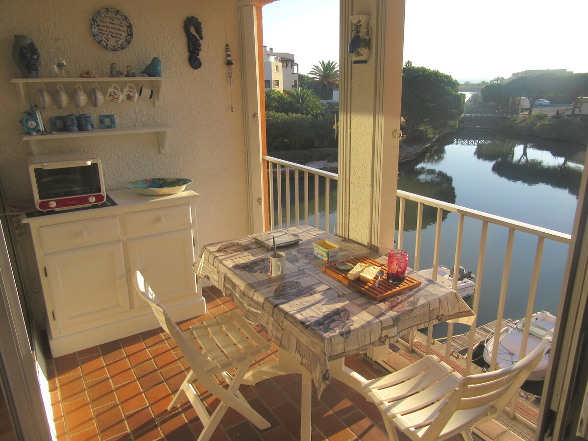 T2 mezzanine Saint-Cyprien, vue lagune et mer - Photo 1