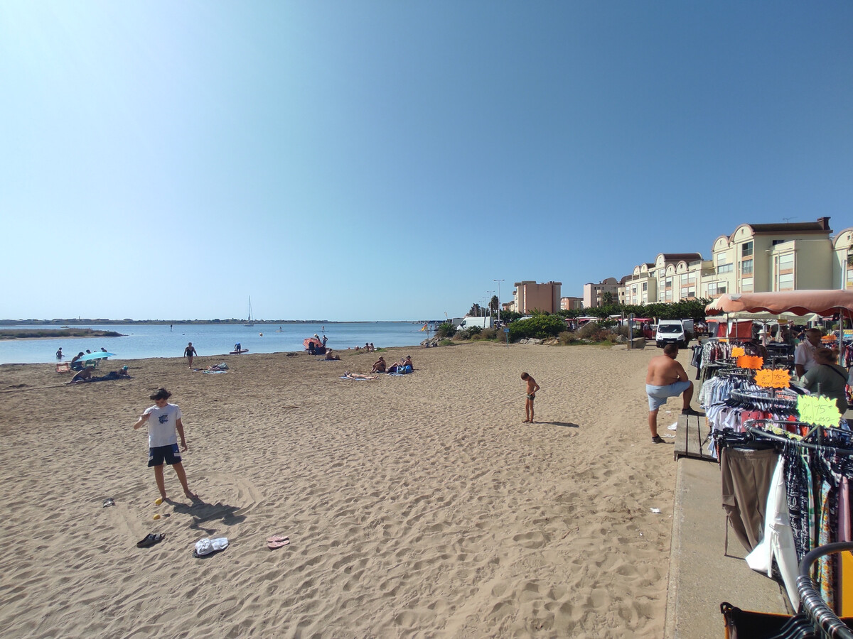 Studio rénové 50m plage à Gruissan, climatisé, parking - Photo 3