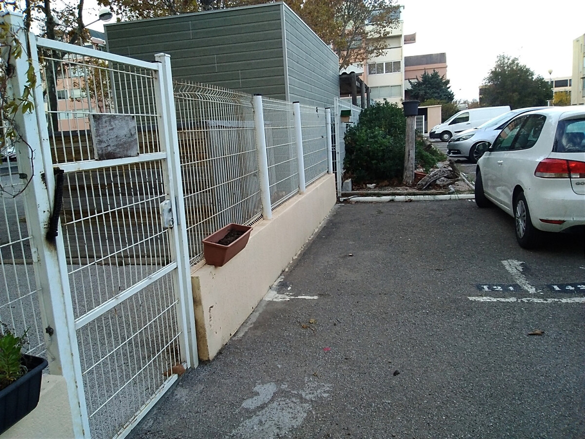 Studio rénové 50m plage à Gruissan, climatisé, parking - Photo 10