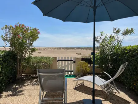 Location appartement à Gruissan, Direct Plage, Piscine et Parking - Confort Moderne pour 4 Pers