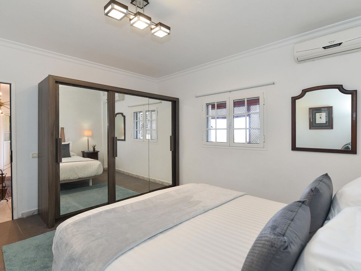 Villa Ca´Sita Salobre Pueblo – 7 chambres, piscine - Photo 22