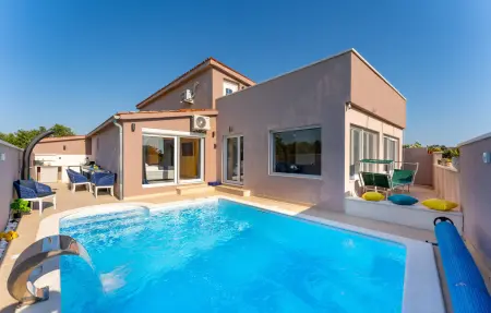 Location maison à Peroj