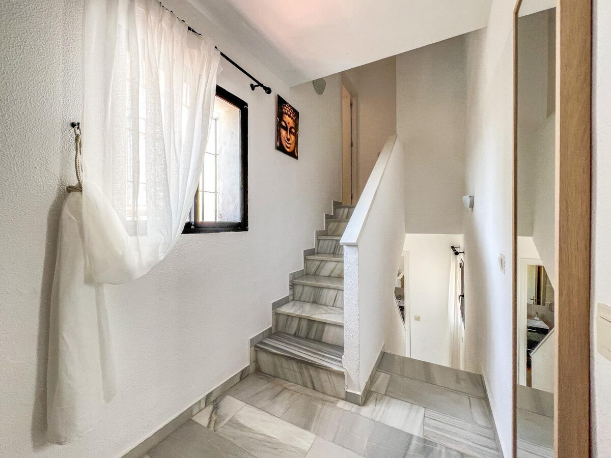 Villa 3 chambres avec piscine privée et vue mer à Estepona - Photo 13