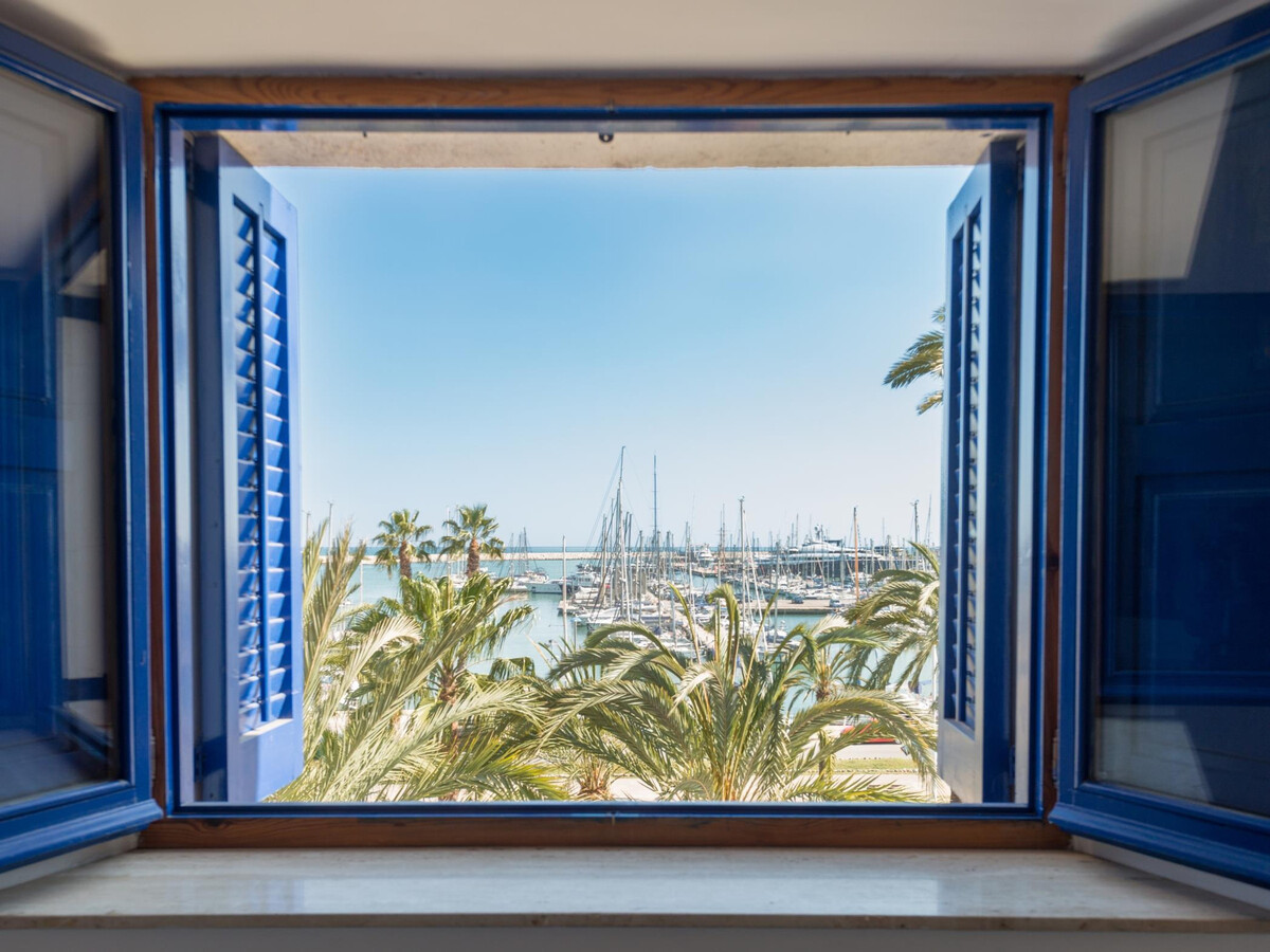 Penthouse rénové, terrasse sur le toit face à la marina - Photo 5