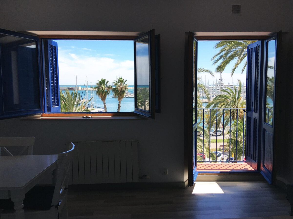 Penthouse rénové, terrasse sur le toit face à la marina - Photo 6