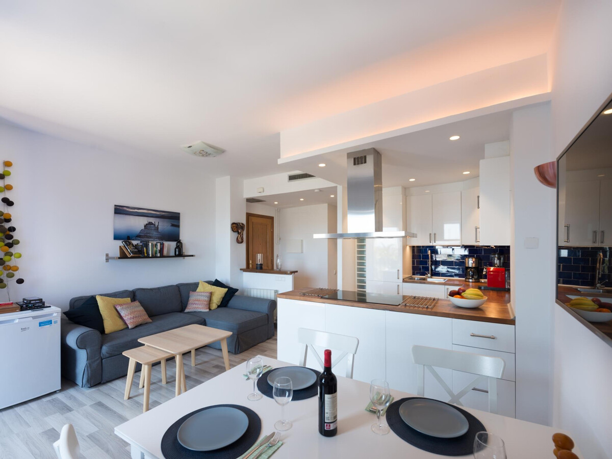 Penthouse rénové, terrasse sur le toit face à la marina - Photo 9