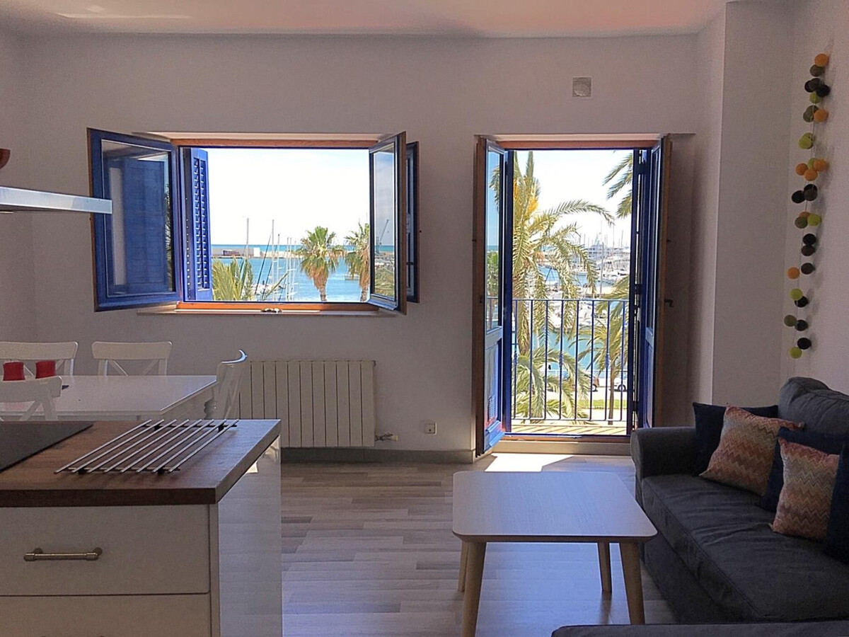 Penthouse rénové, terrasse sur le toit face à la marina - Photo 10