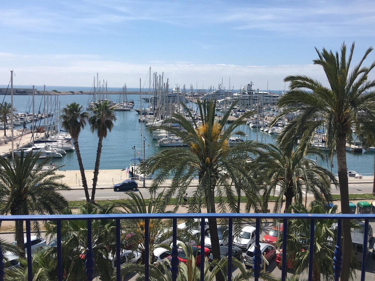Penthouse rénové, terrasse sur le toit face à la marina - Photo 23